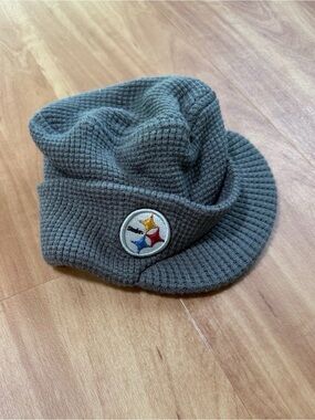 NFL Knit Cap with Steelers Logo